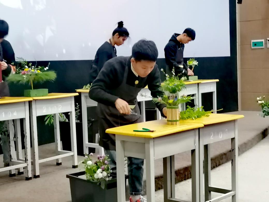 学生花艺展示