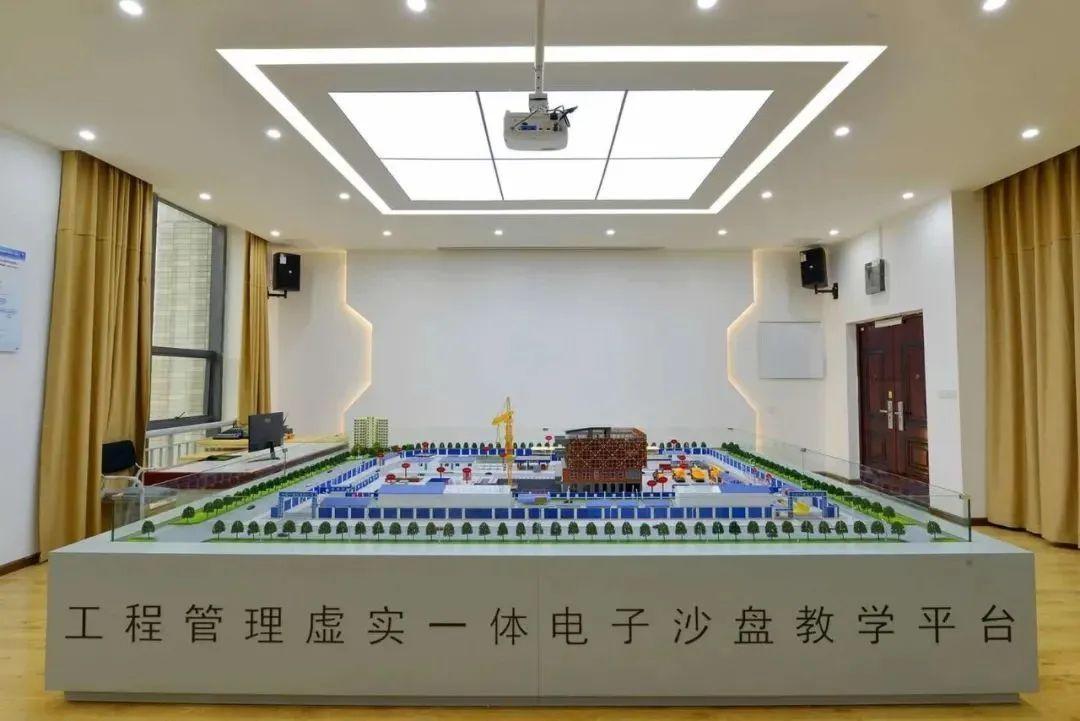 d9a19e1b-76a9-4e26-8fd3-ec02fb9f9648.jpg