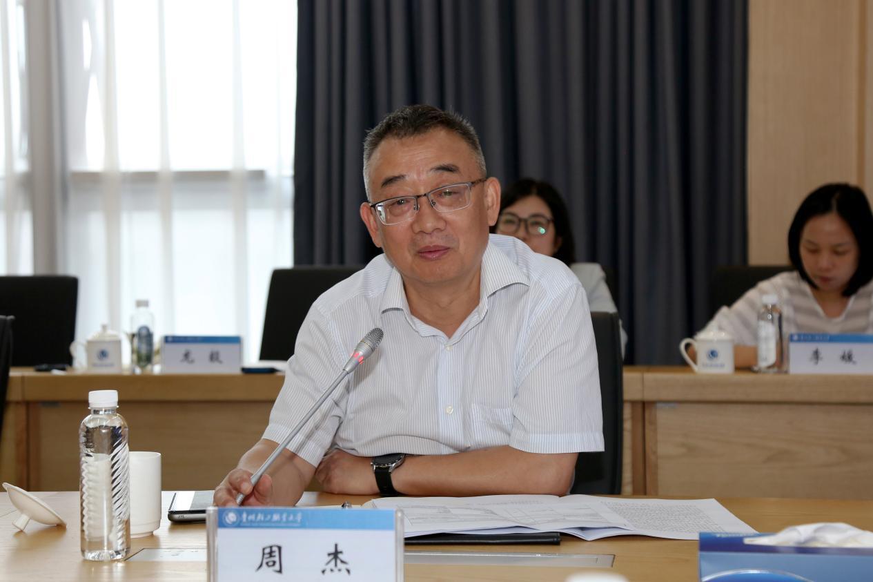 2G6A8680