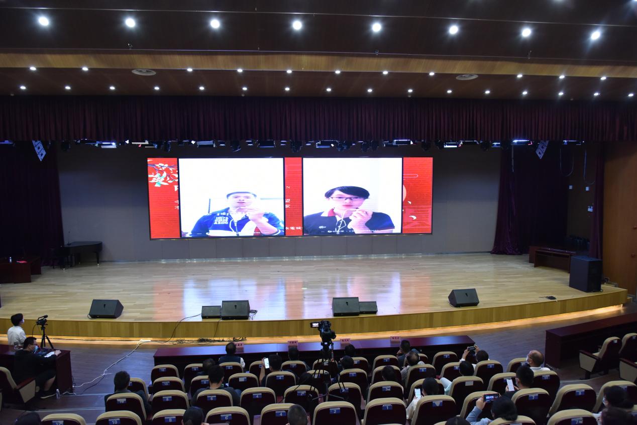 F:\u767e度网盘9.10中秋晚会\u65b0建文件夹\u9009用\u9009\u5468莹2.jpg周莹2