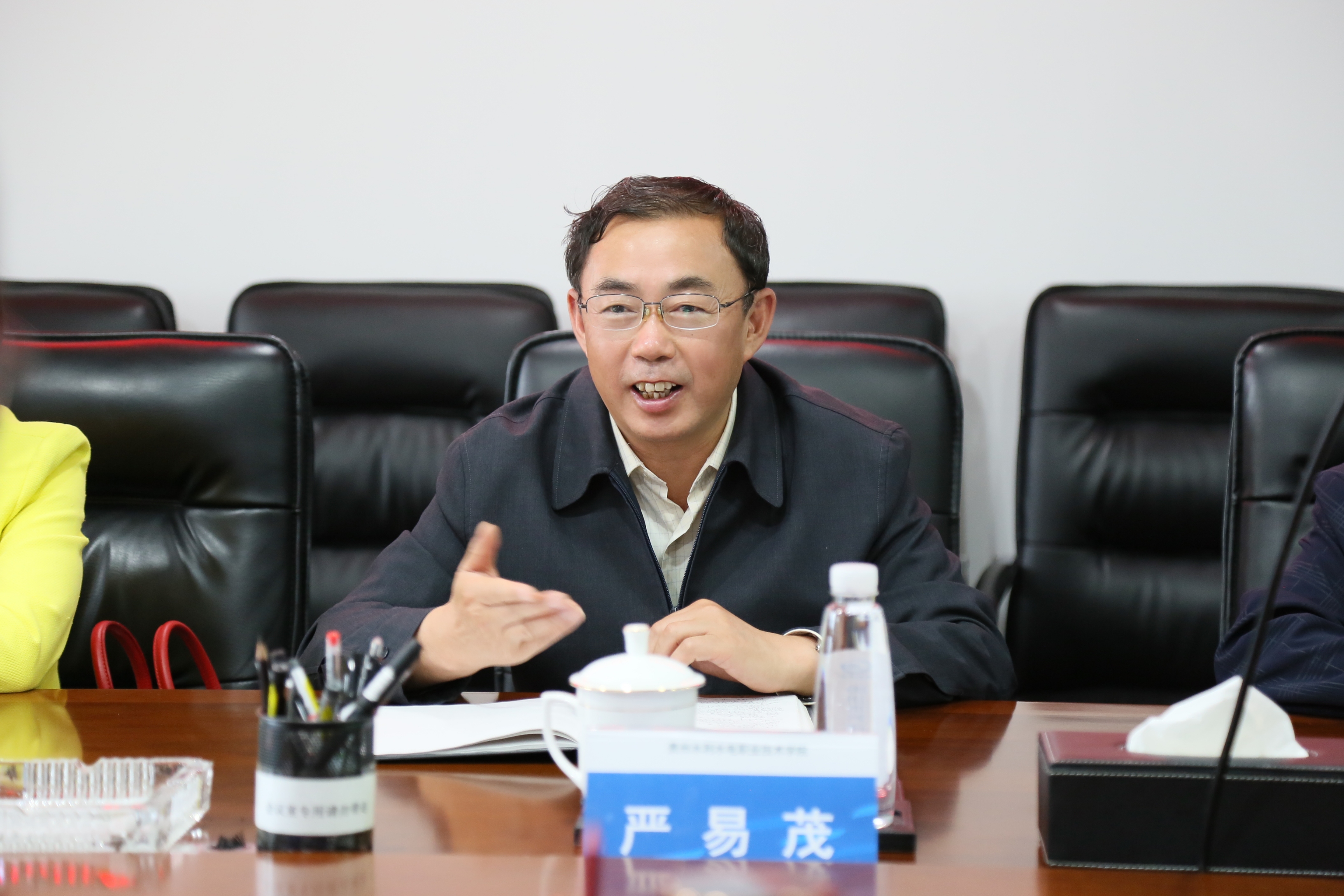 fe4639c9-f9d3-44f0-83dd-521f726c23cd.jpg