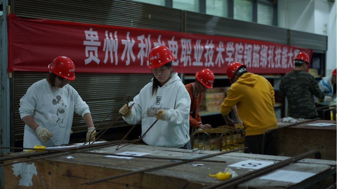 aec6ee77-8ede-4ab5-93b3-f4e40ded0236.png