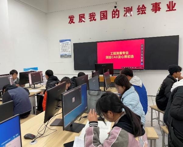 C:UsersGZSYDesktop\u6559学\u6280能大赛级技能比赛资料\u6bd4赛照片505d55e6c447699ad27b0b0c126bdf.jpg